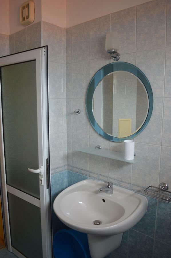 Hotel Dimana à TTchernomorets Extérieur photo
